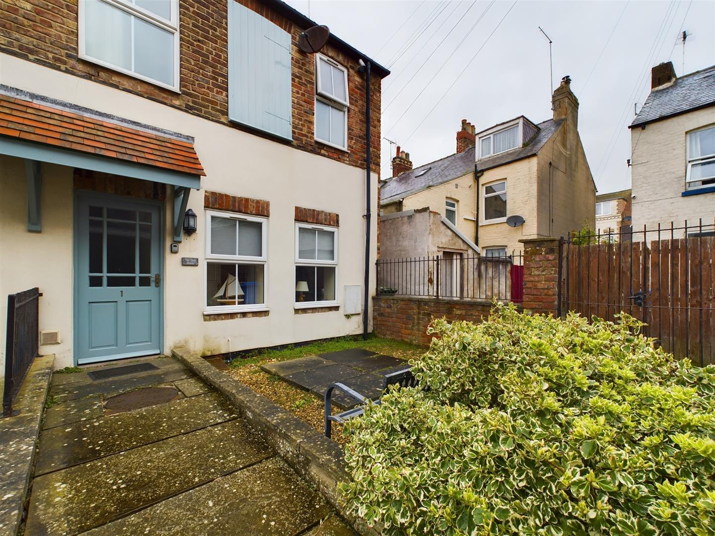 Londesborough Mews, Bridlington Belts Estate Agents